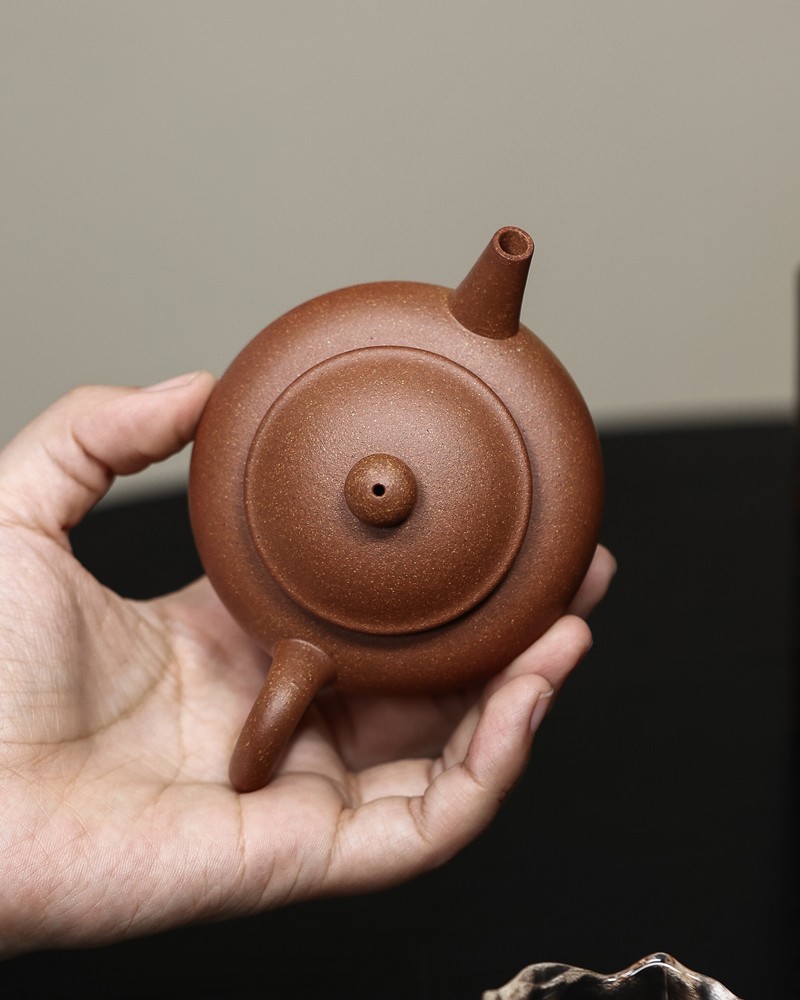 本山段泥注春壶